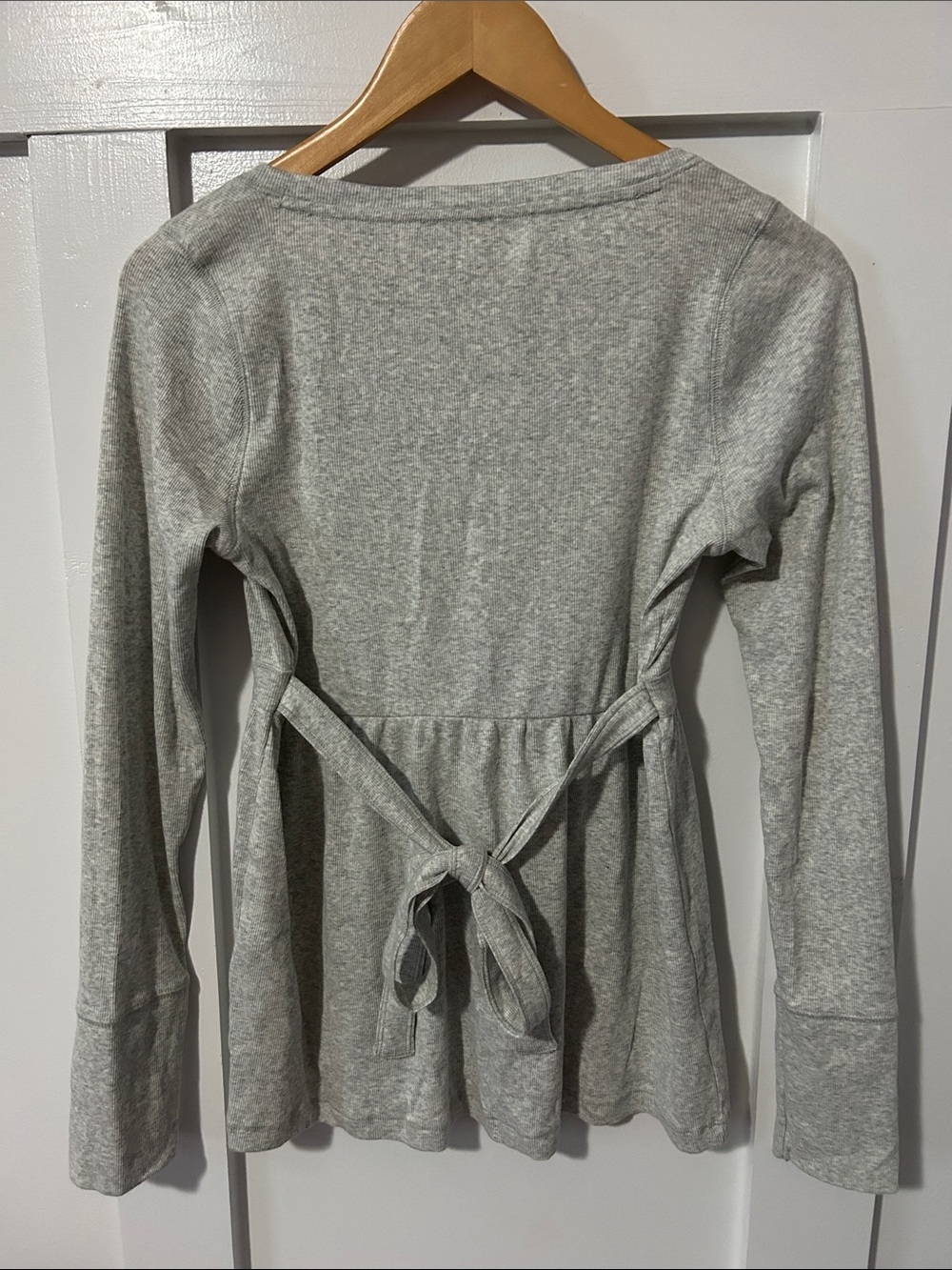 Hollister Y2K Babydoll Top Women’s Gray Long Sleeve Tie Back Bella Swan Medium - Picture 3 of 9